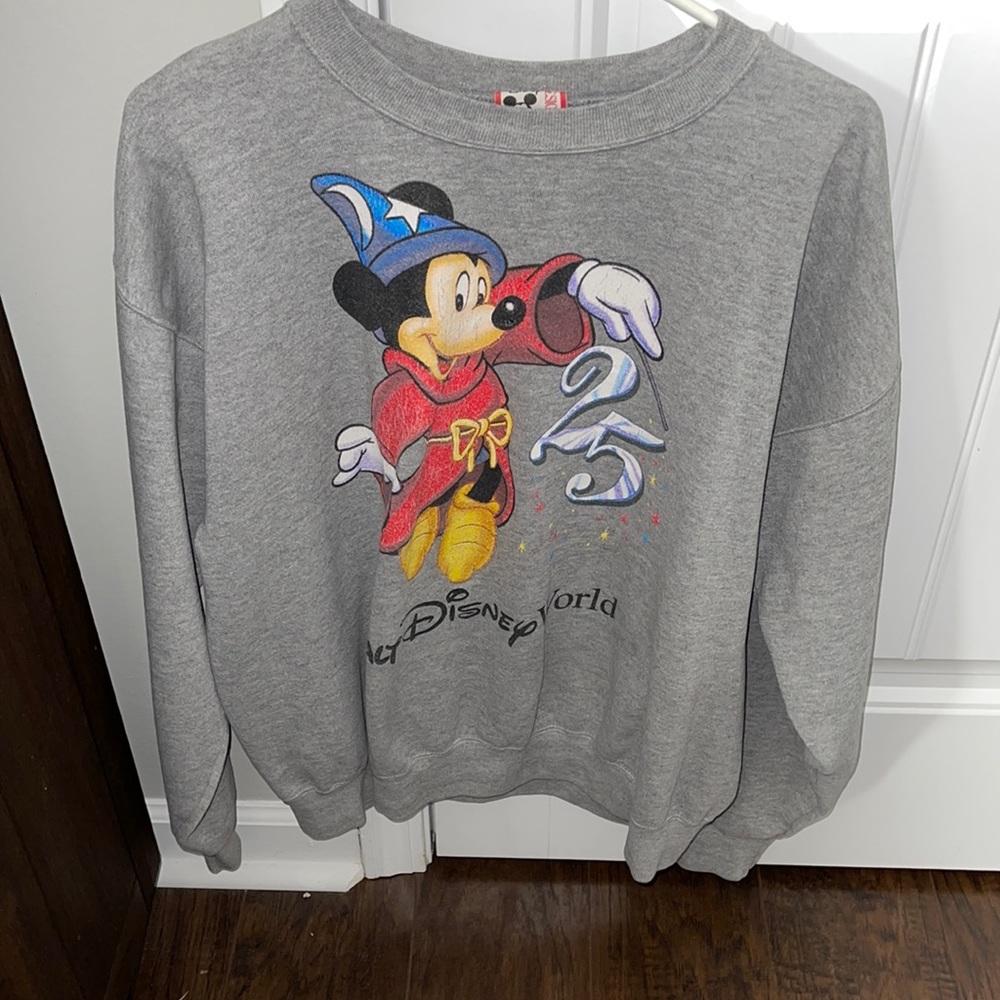 Vintage Disney womens sweatshirt
